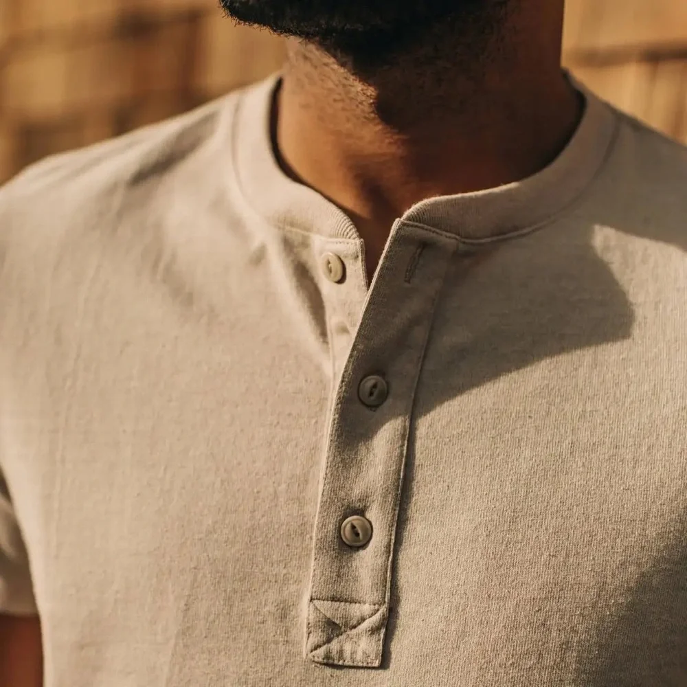Taylor Stitch- The Short Sleeve Heavy Bag Henley - Sand - Picture 3 of 4